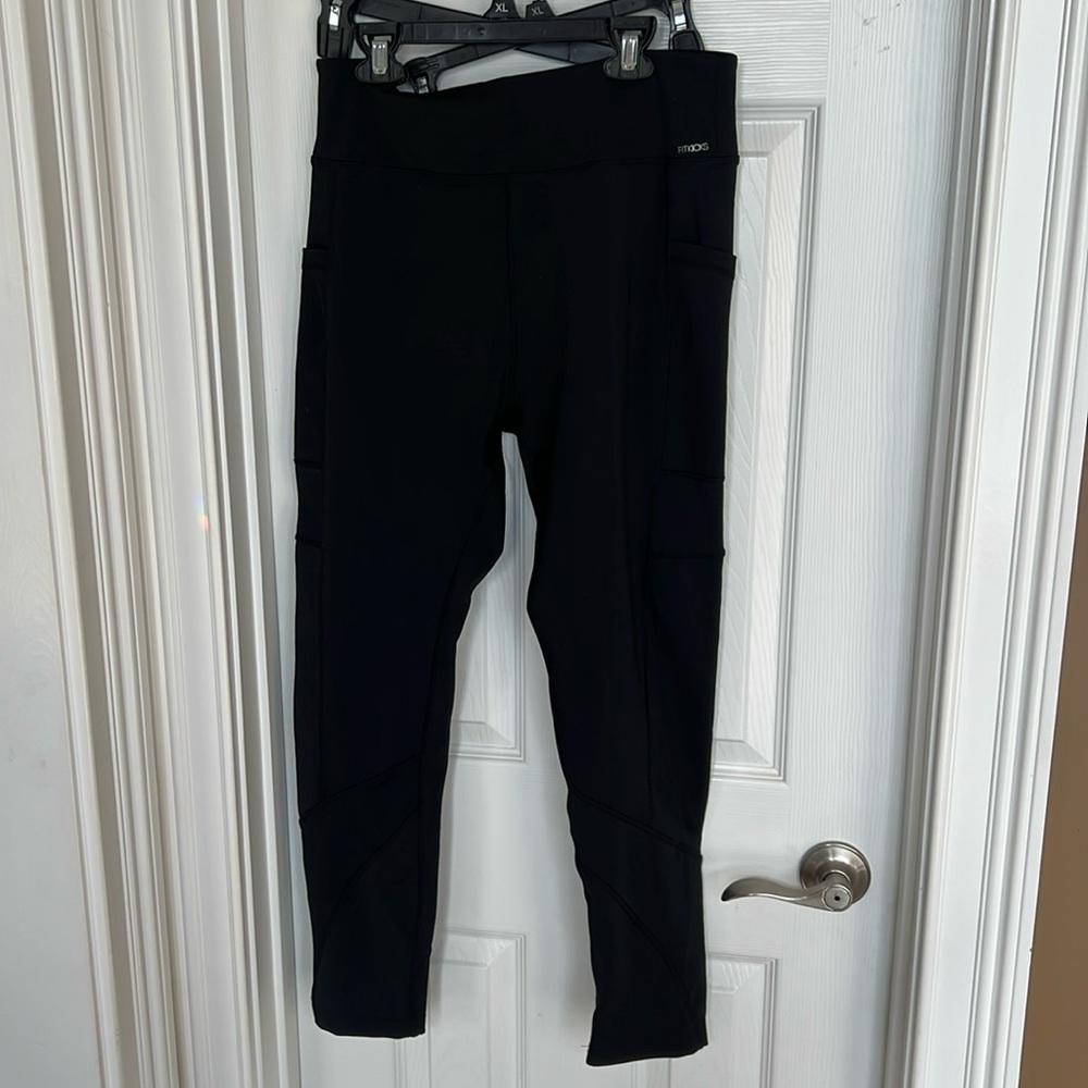 Ladies Fitkicks Black Leggings XL NWOT